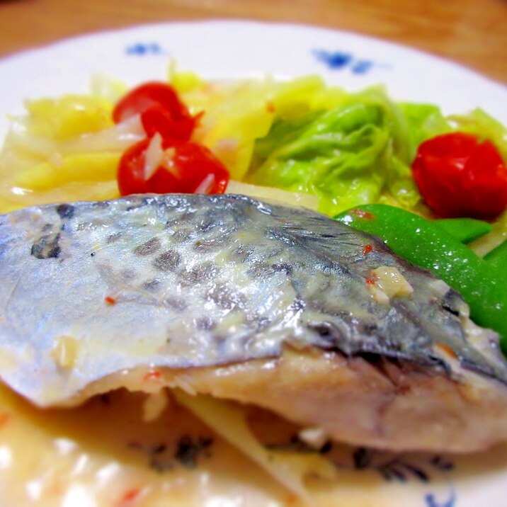 鰆と春キャベツの蒸し焼き
